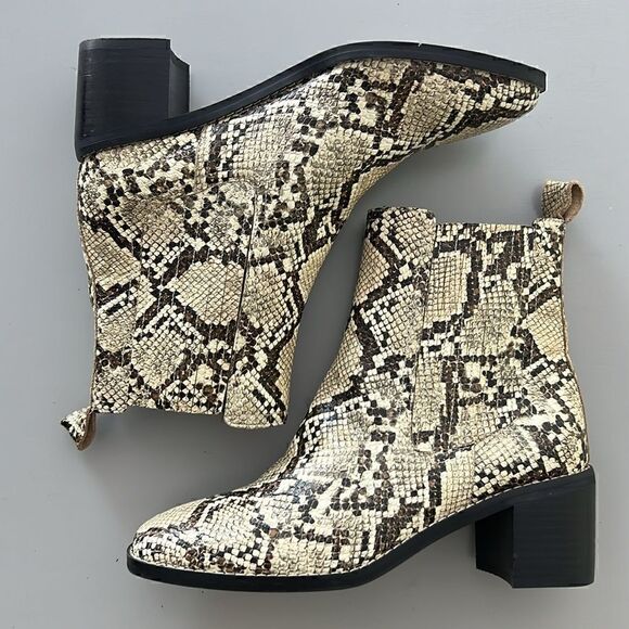 New Nordstrom Nohazina-Lea Caramel Snake Print Heel Ankle Boots Size 7.5 - Picture 1 of 8